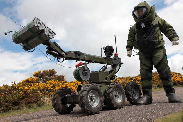 bomb squad robot