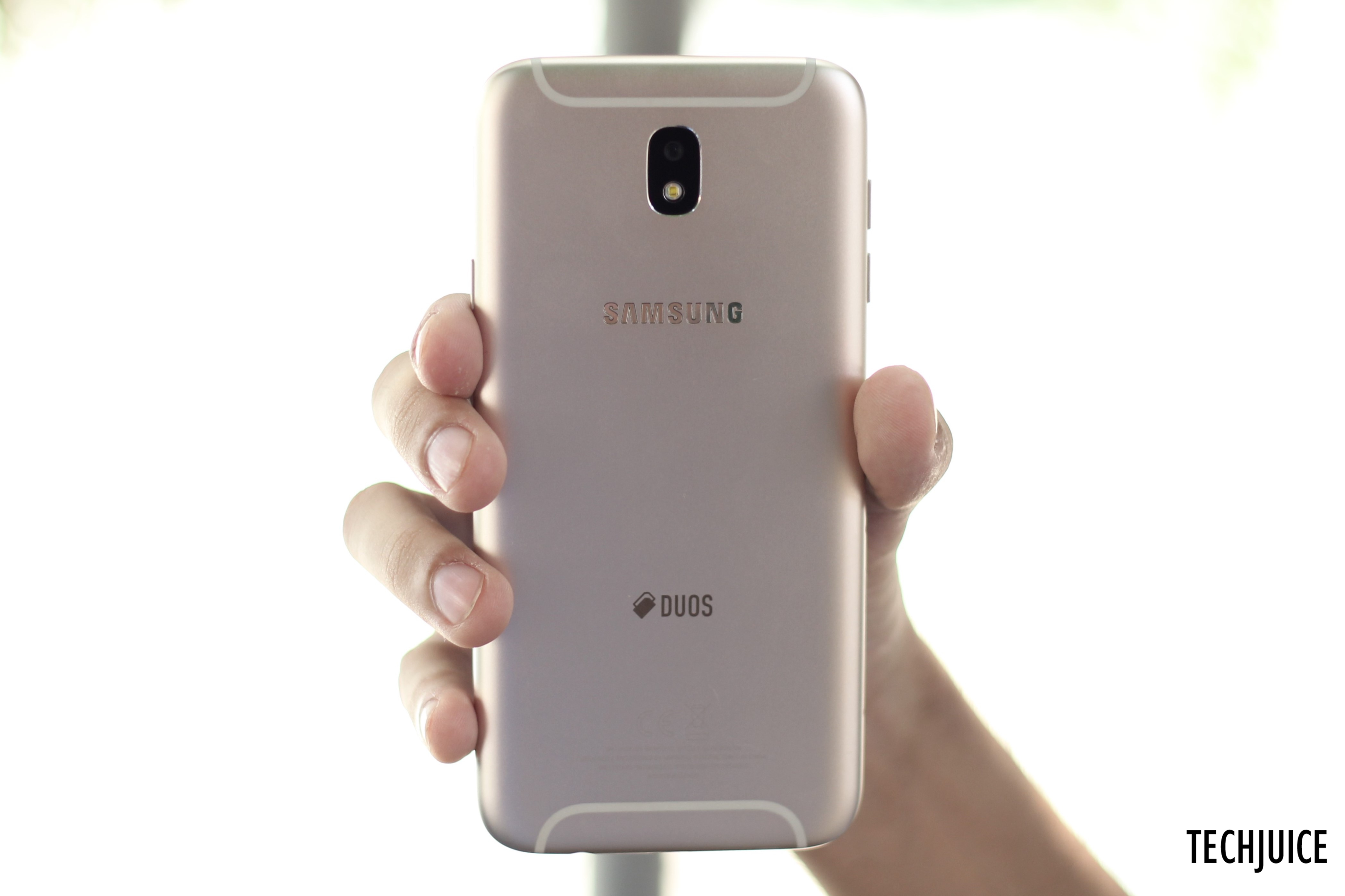 Samsung Galaxy J7 Pro review