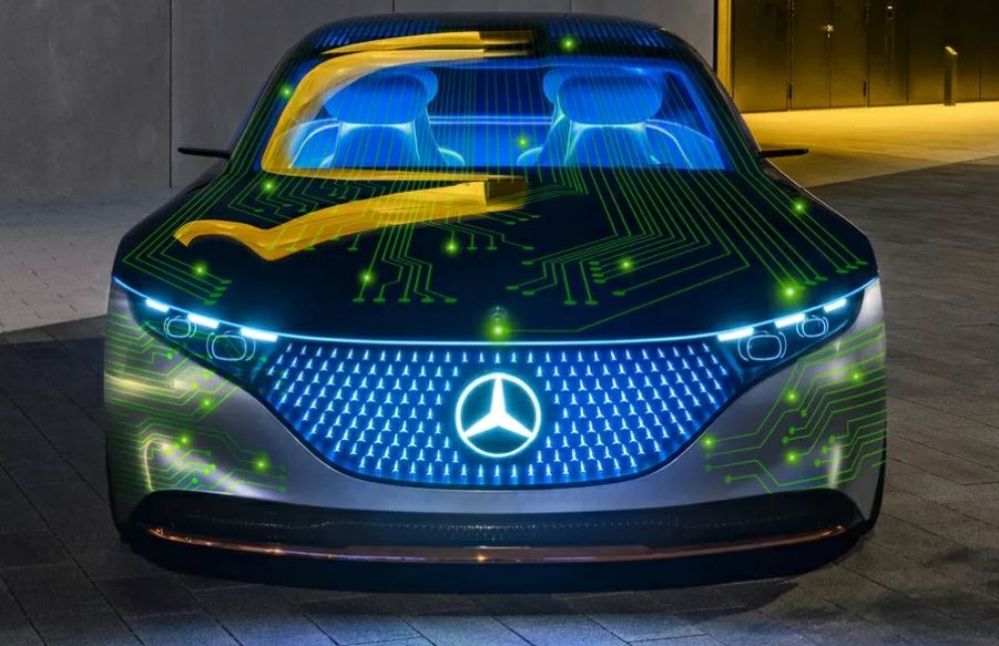 Mercedes-Benz-New-Operating-System-TechJuice