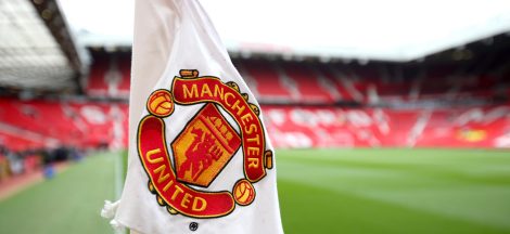 Apple interested in buying Manchester United