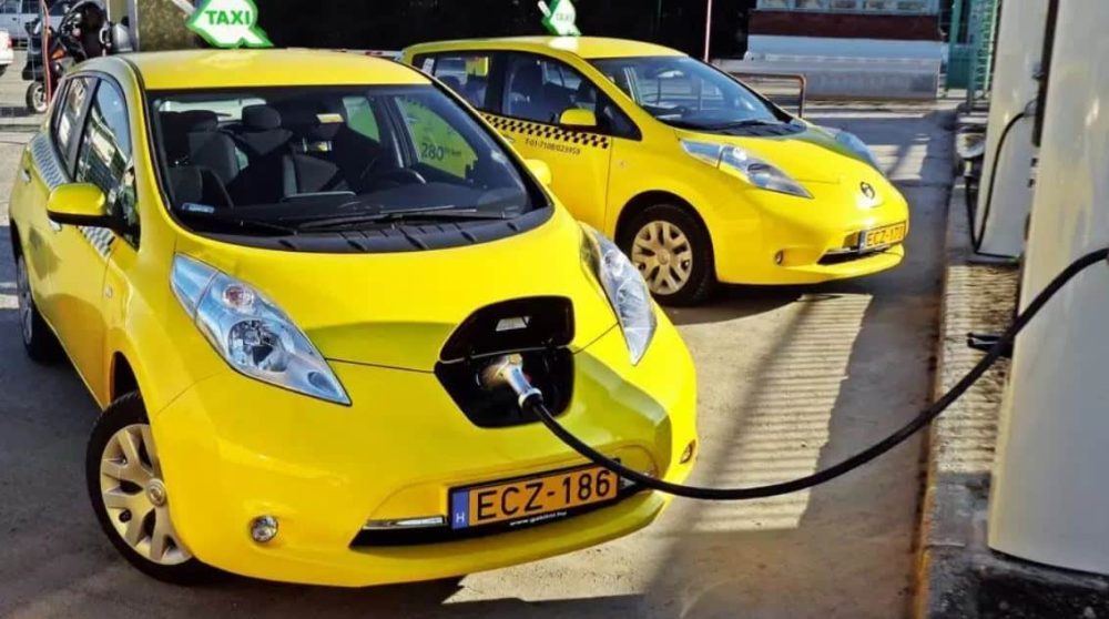 Karachi Will Soon Experience Electric Taxi Service To Compete With  Expensive Ride Hailing Service
