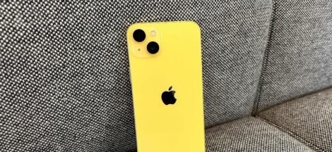 Apple iPhone Yellow